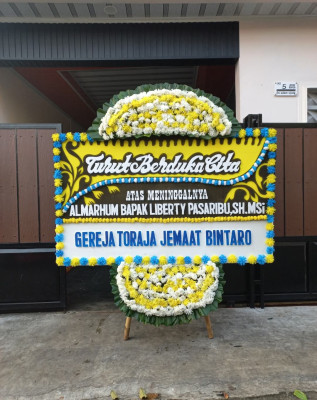 Papan Bunga Duka di Leuwinanggung